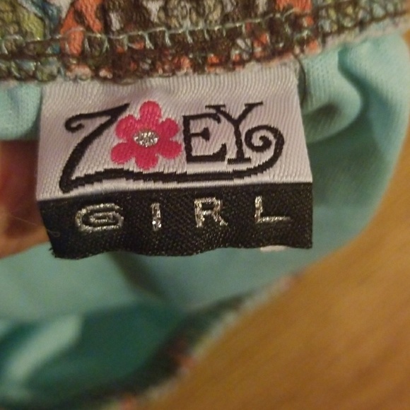 Cute skirt - Picture 3 of 5